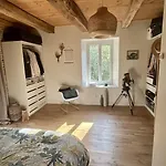Holiday home Eco-villa En Lisiere De Foret Lisle-sur-Tarn