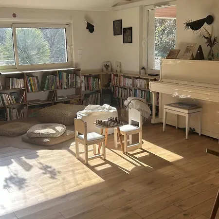 Eco-villa En Lisiere De Foret