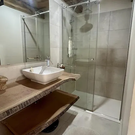 Holiday home Eco-villa En Lisiere De Foret Lisle-sur-Tarn